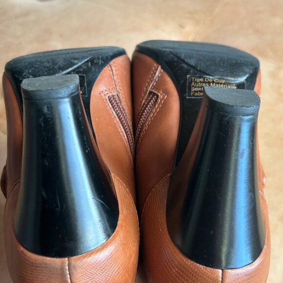 Brown Leather Ankle Booties Soft Classic Heeled Fall Shoes Clarks Bendables, 7 - Picture 8 of 11